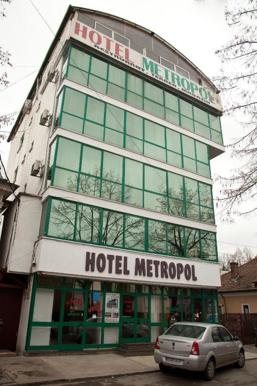 Hotel Metropol Pitesti Luaran gambar