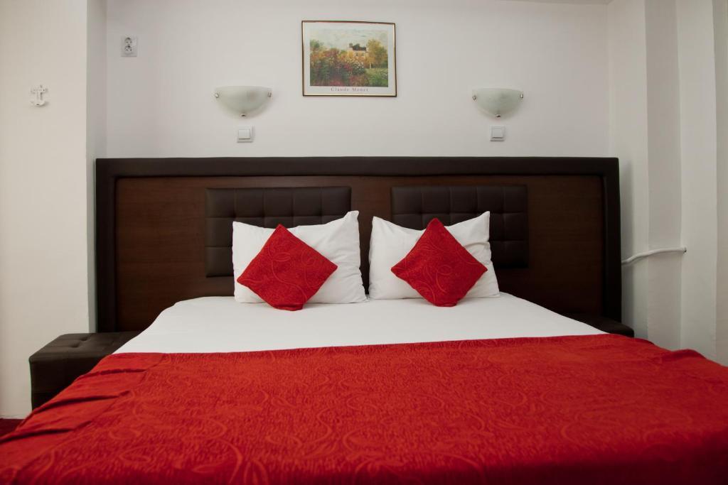 Hotel Metropol Pitesti Luaran gambar